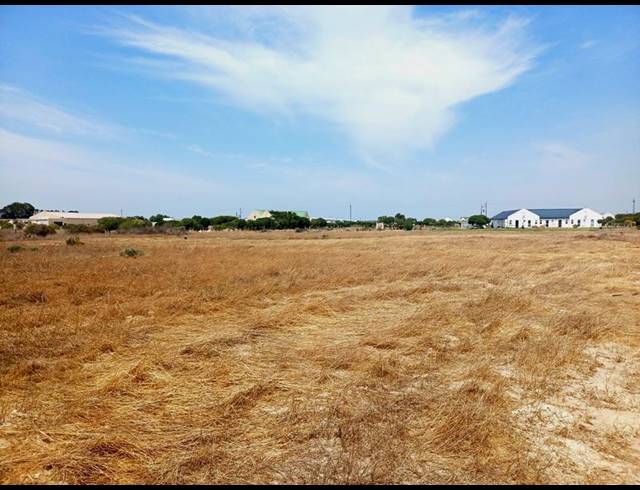 7 BEDROOM HOUSE FOR SALE IN LONG ACRES COUNTRY ESTATE